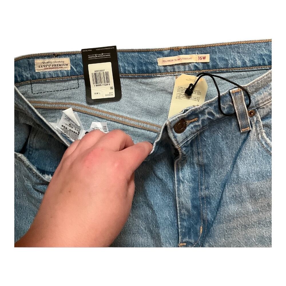 Levi’s Jeans Women 16 Blue 70s High Slim Straight Premium NWT - Picture 2 of 3